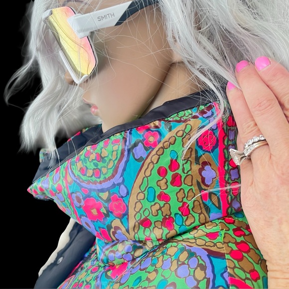 Colorful Patterned Jacket with Sherpa Lining Vena- D - Picture 3 of 8